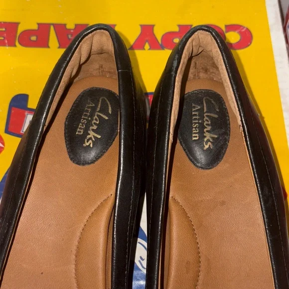 Clarks Black Leather Ballet Flats with Decorative Strap - Picture 4 of 6